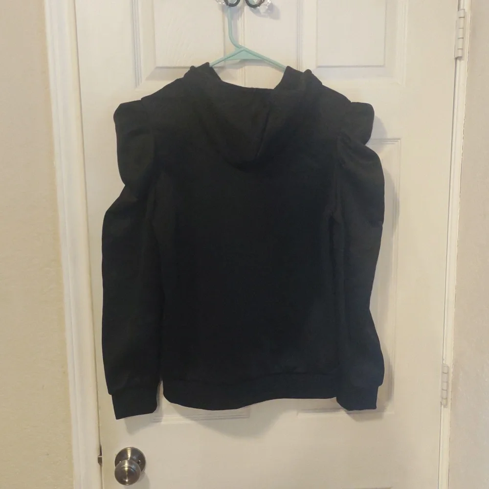 NEW! Black Puff Sleeves Sweatshirt Hoodie - Picture 4 of 12